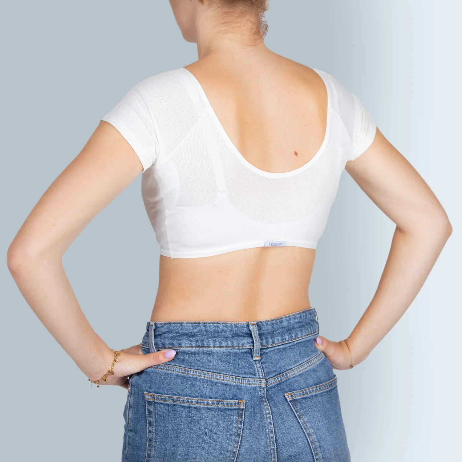 ANTI ZWEET COLLEGE TOP